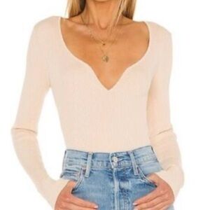 Women's Scoop V-Neck Long Sleeve Top - Cream